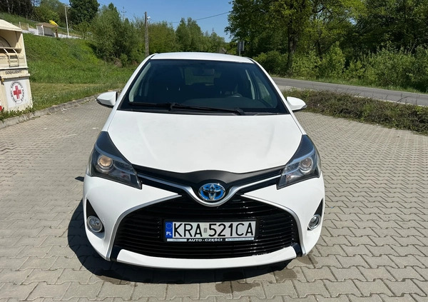 Toyota Yaris cena 42500 przebieg: 101000, rok produkcji 2014 z Mszana Dolna małe 466